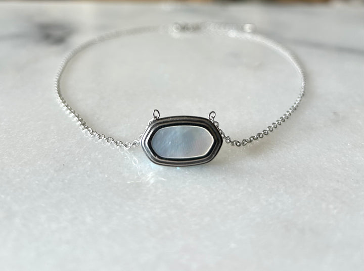 Pinja valkokultainen motherpearl kaulakoru